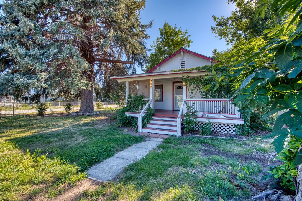 Photo of 1038 Church Street, Corvallis, MT 59828 (MLS # 30055855)