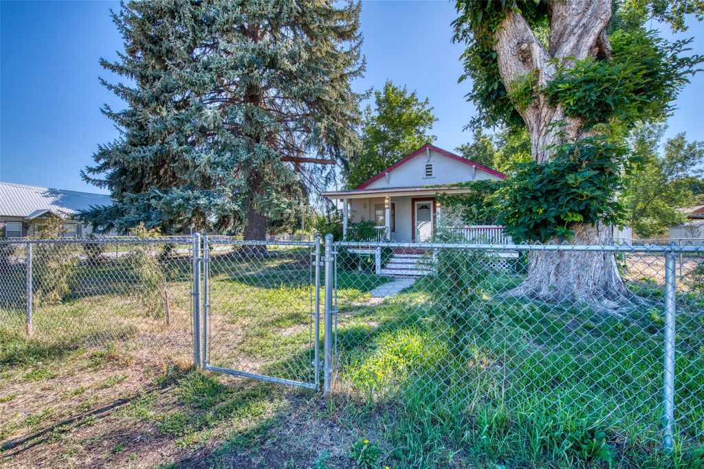 Photo of 1038 Church Street, Corvallis, MT 59828 (MLS # 30055855)