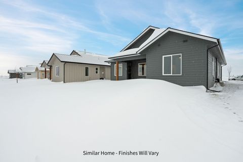 Tiny photo for 816 Rivet Way, Kalispell, MT 59901 (MLS # 30070968)
