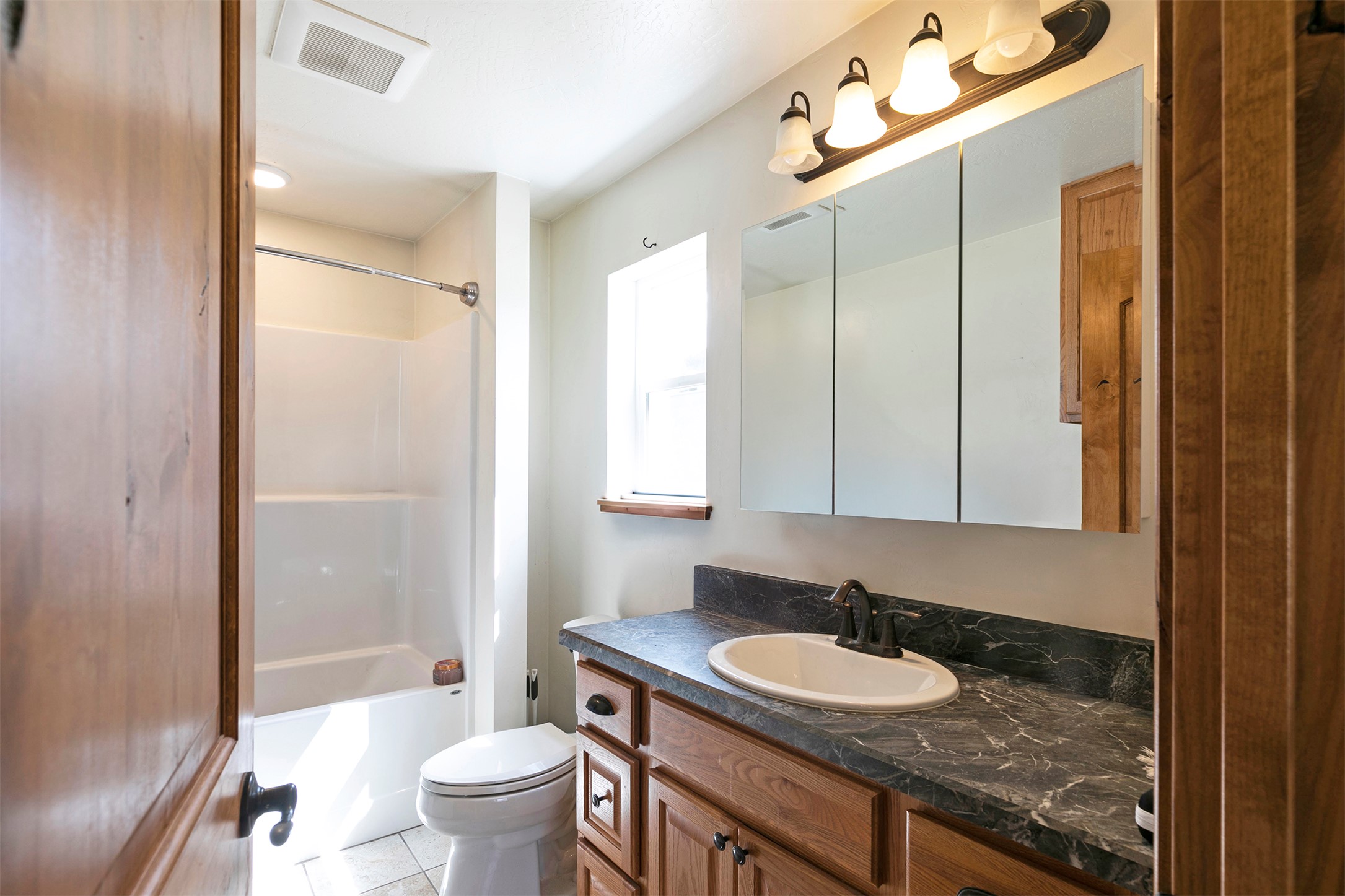 Alberton, Montana 59820, United States, 3 Bedrooms Bedrooms, ,2 BathroomsBathrooms,Residential,Active,133676