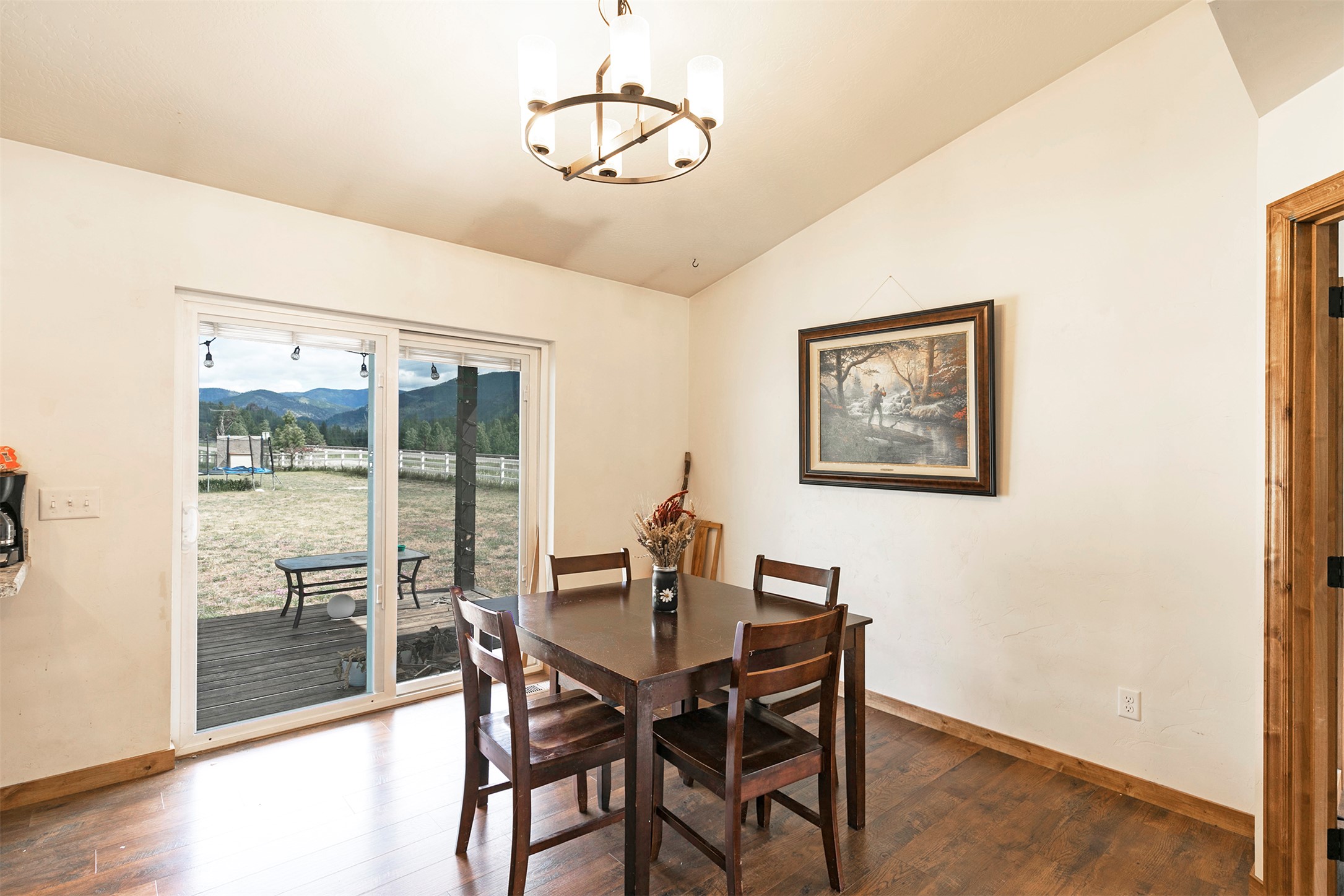 Alberton, Montana 59820, United States, 3 Bedrooms Bedrooms, ,2 BathroomsBathrooms,Residential,Active,133676