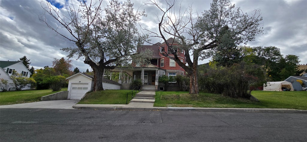 Photo of 909 Flowerree Street, Helena, MT 59601 (MLS # 30079640)