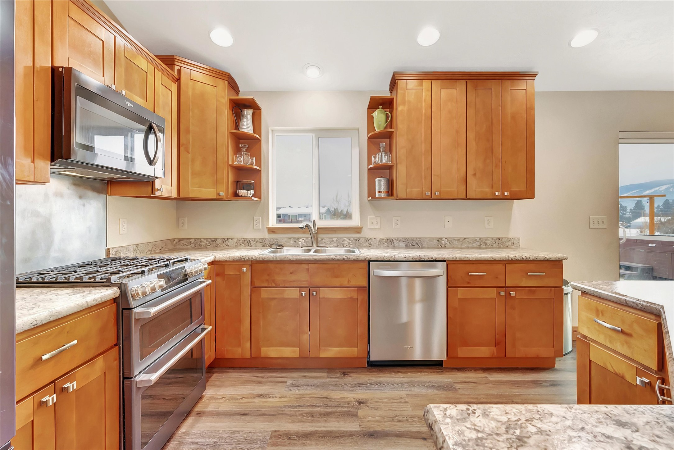 Florence, Montana 59833, United States, 3 Bedrooms Bedrooms, ,2 BathroomsBathrooms,Residential,Pending,10827