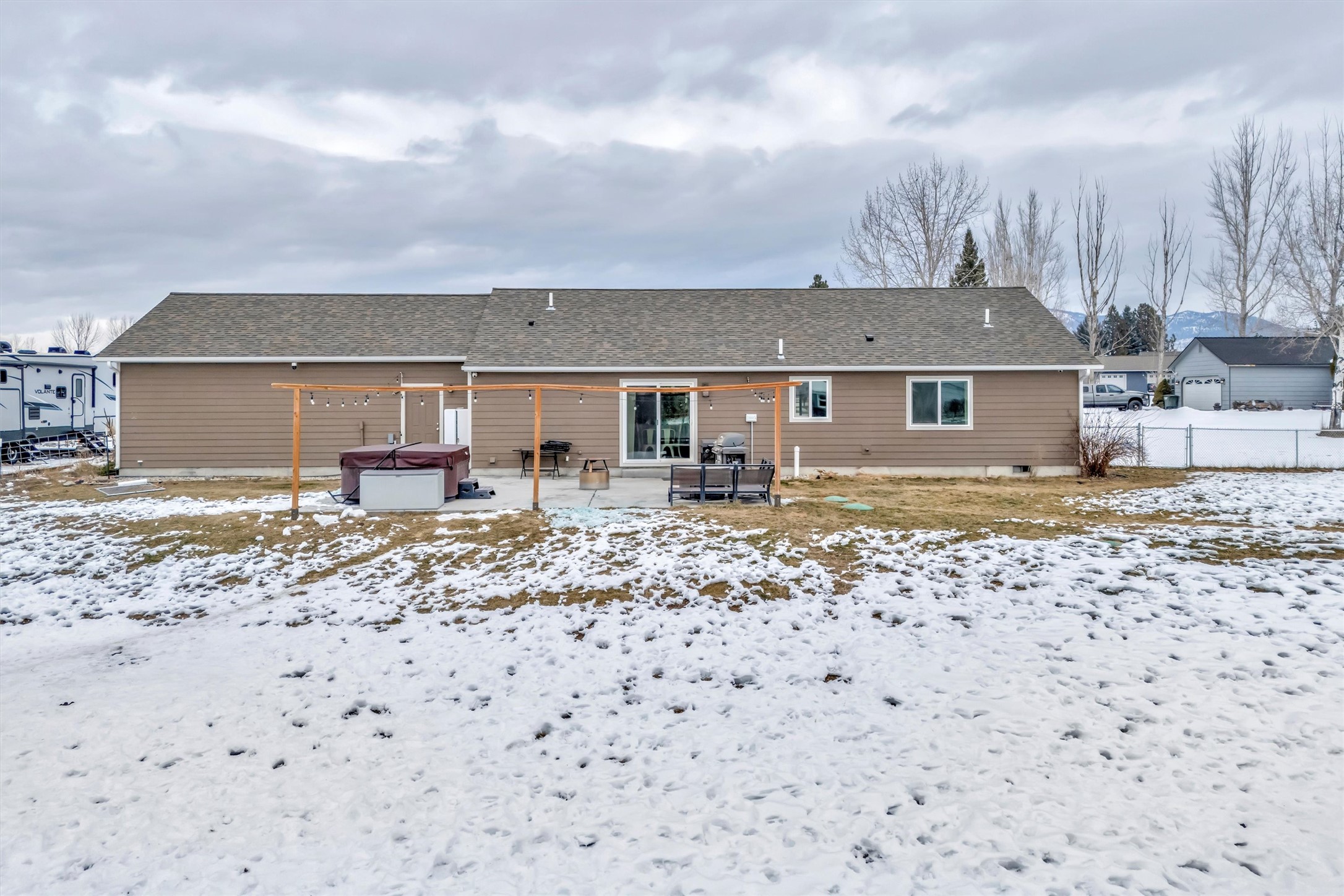 Florence, Montana 59833, United States, 3 Bedrooms Bedrooms, ,2 BathroomsBathrooms,Residential,Pending,10827
