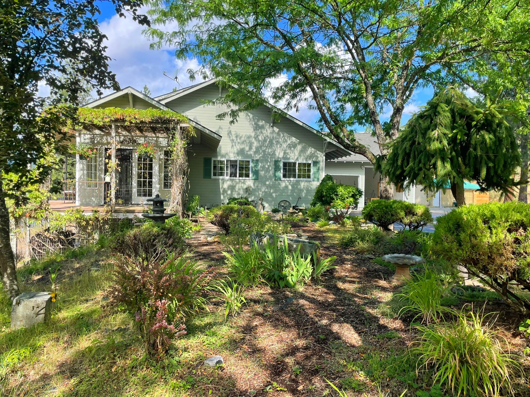 87 Steamboat Way W