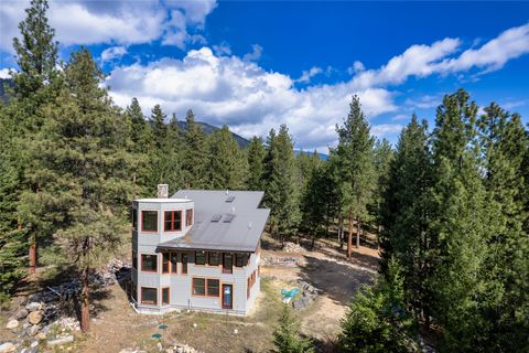 Photo of 437 Redtail Hawk Lane, Stevensville, MT 59870 (MLS # 30067933)