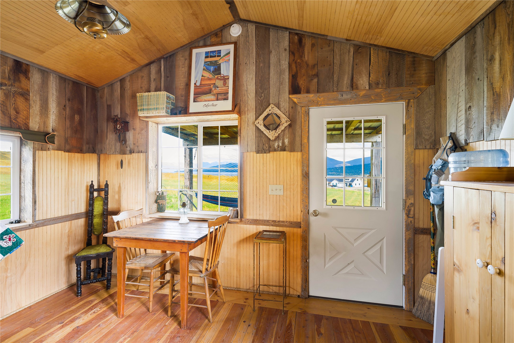 Elmo, Montana 59915, United States, 3 Bedrooms Bedrooms, ,3 BathroomsBathrooms,Residential,Active,187811