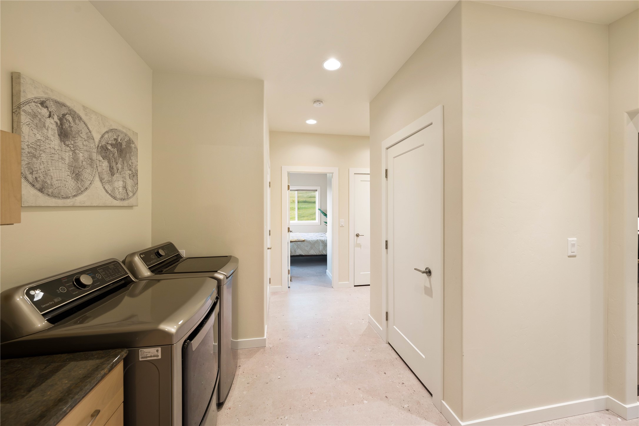 Elmo, Montana 59915, United States, 3 Bedrooms Bedrooms, ,3 BathroomsBathrooms,Residential,Active,187811