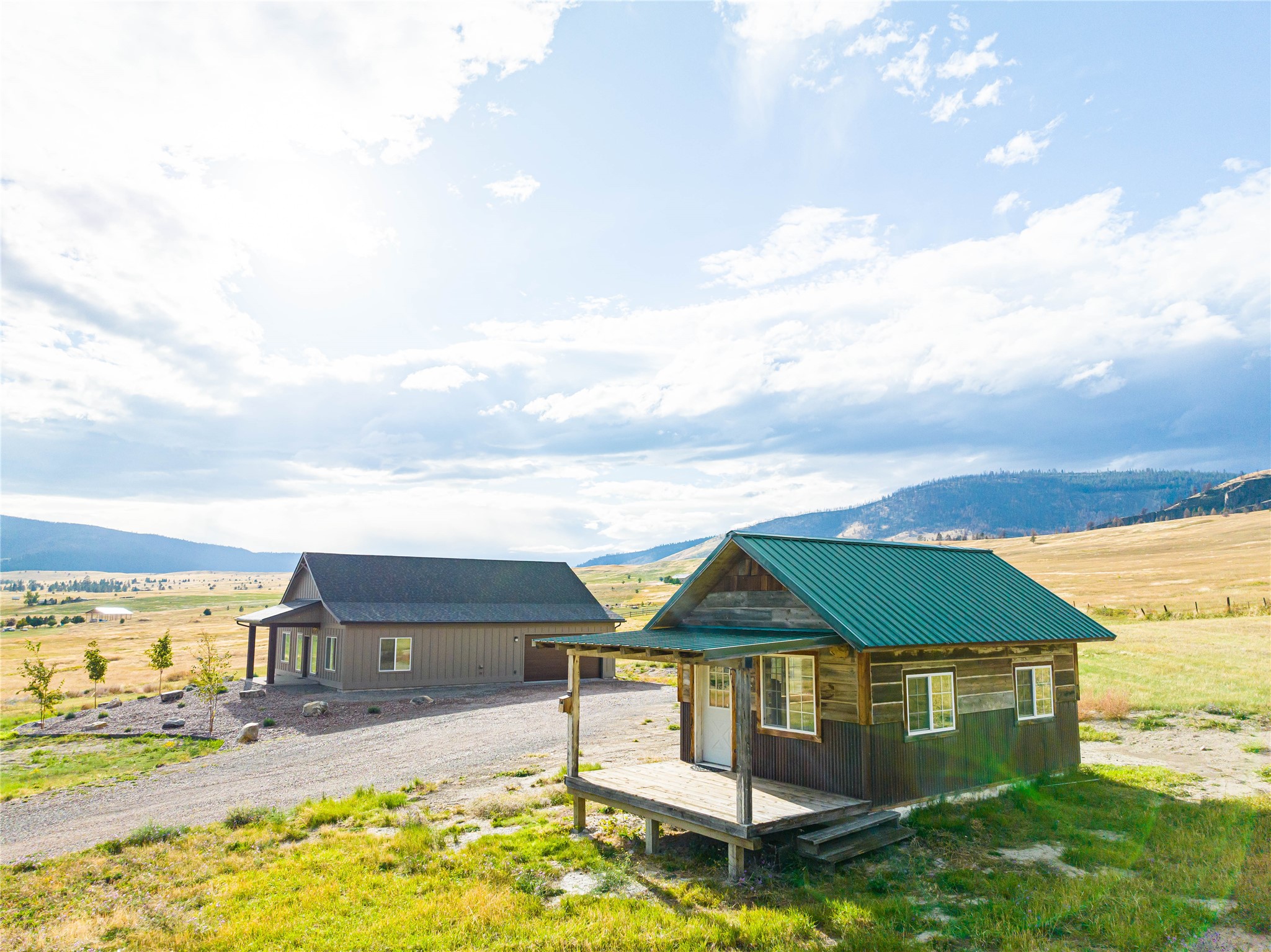 Elmo, Montana 59915, United States, 3 Bedrooms Bedrooms, ,3 BathroomsBathrooms,Residential,Active,187811