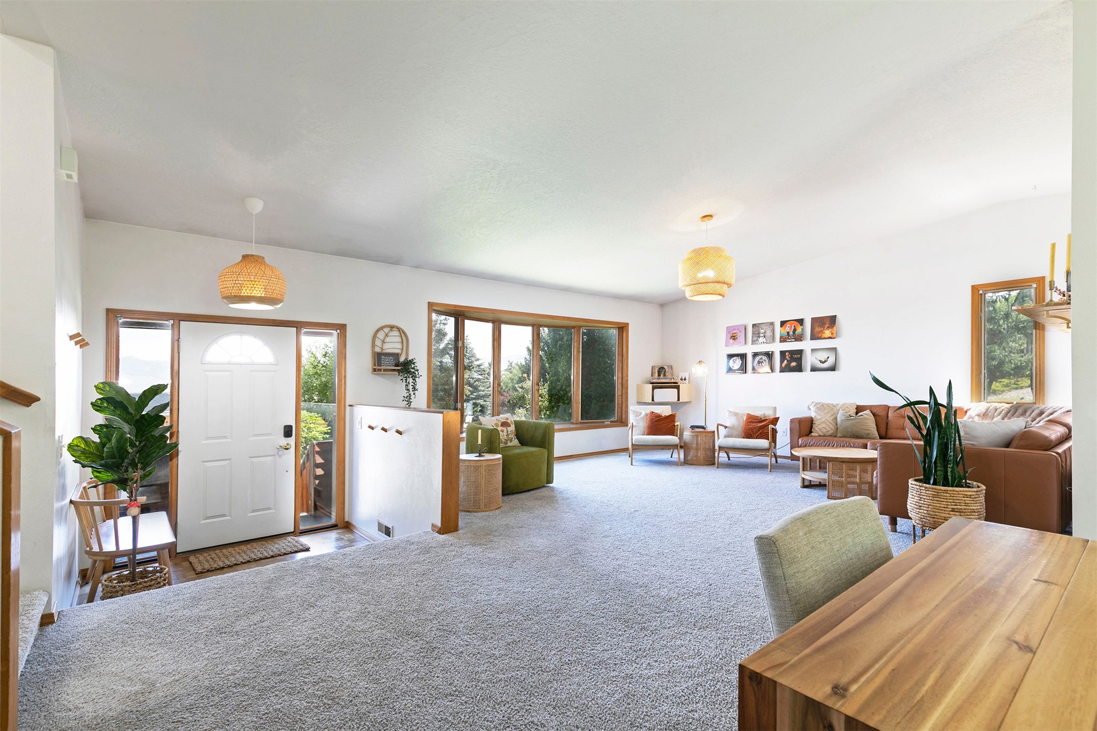 Missoula, Montana 59803, United States, 3 Bedrooms Bedrooms, ,3 BathroomsBathrooms,Residential,Active,165234