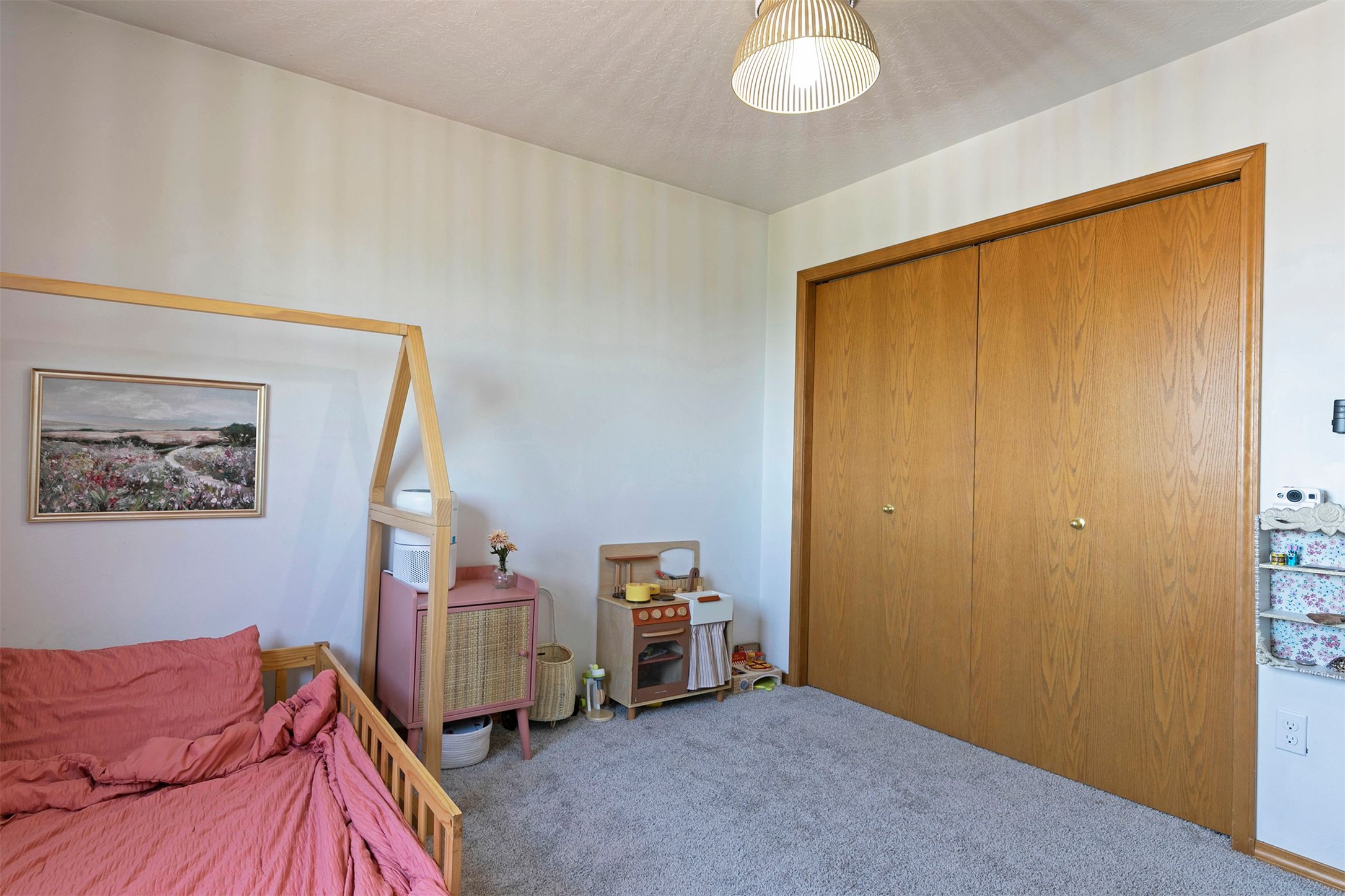 Missoula, Montana 59803, United States, 3 Bedrooms Bedrooms, ,3 BathroomsBathrooms,Residential,Active,165234