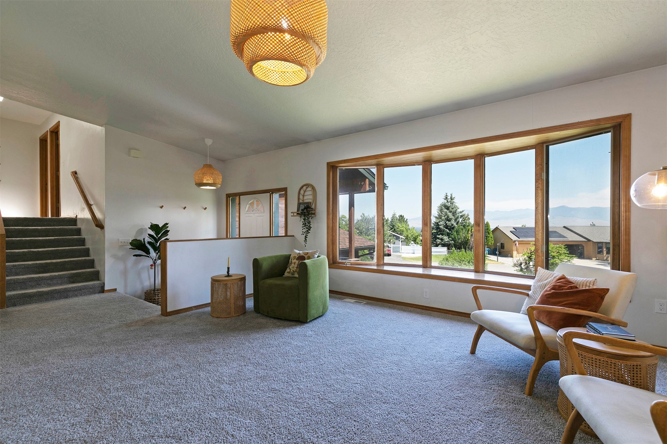 Missoula, Montana 59803, United States, 3 Bedrooms Bedrooms, ,3 BathroomsBathrooms,Residential,Active,165234