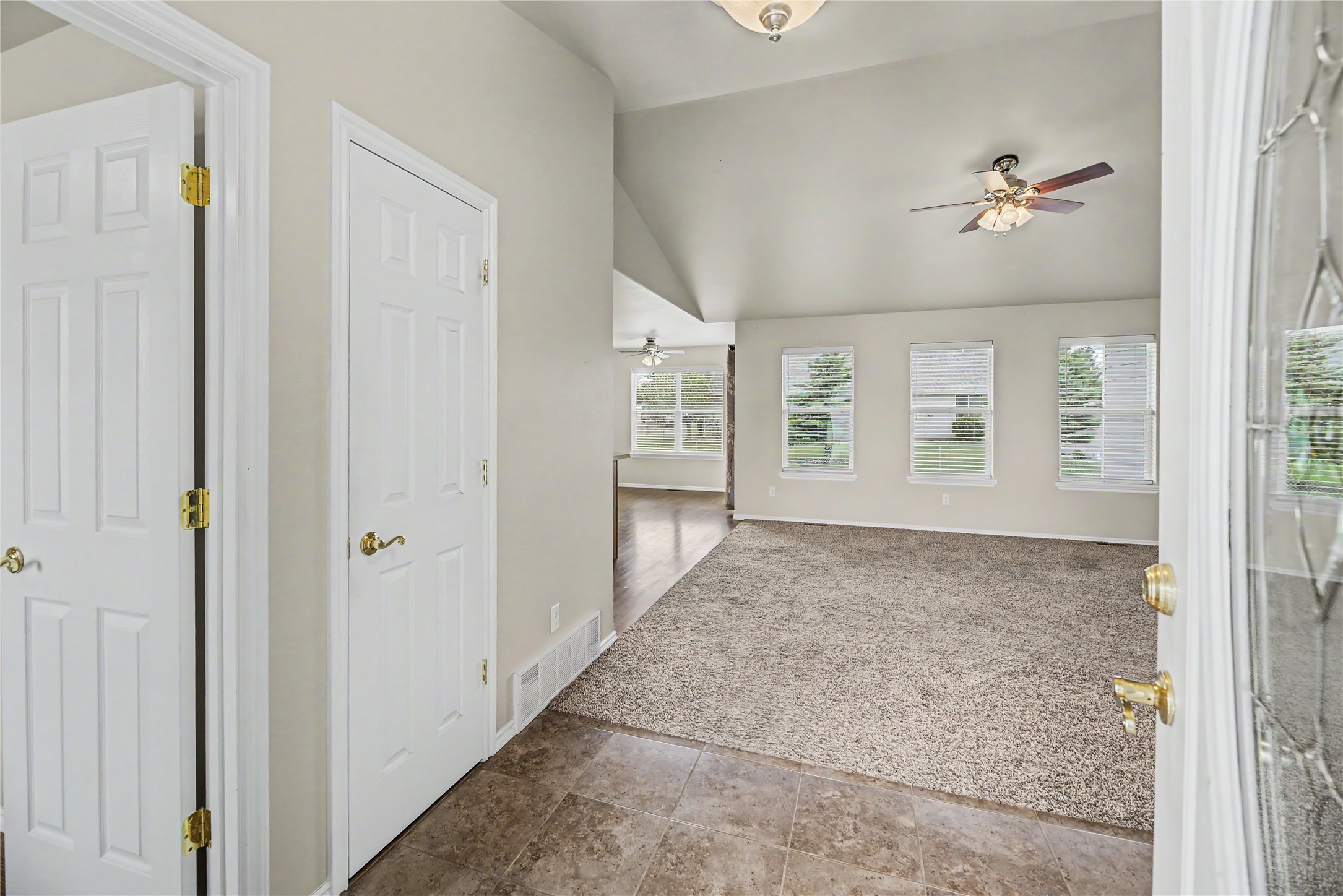 1085 Cap Rd