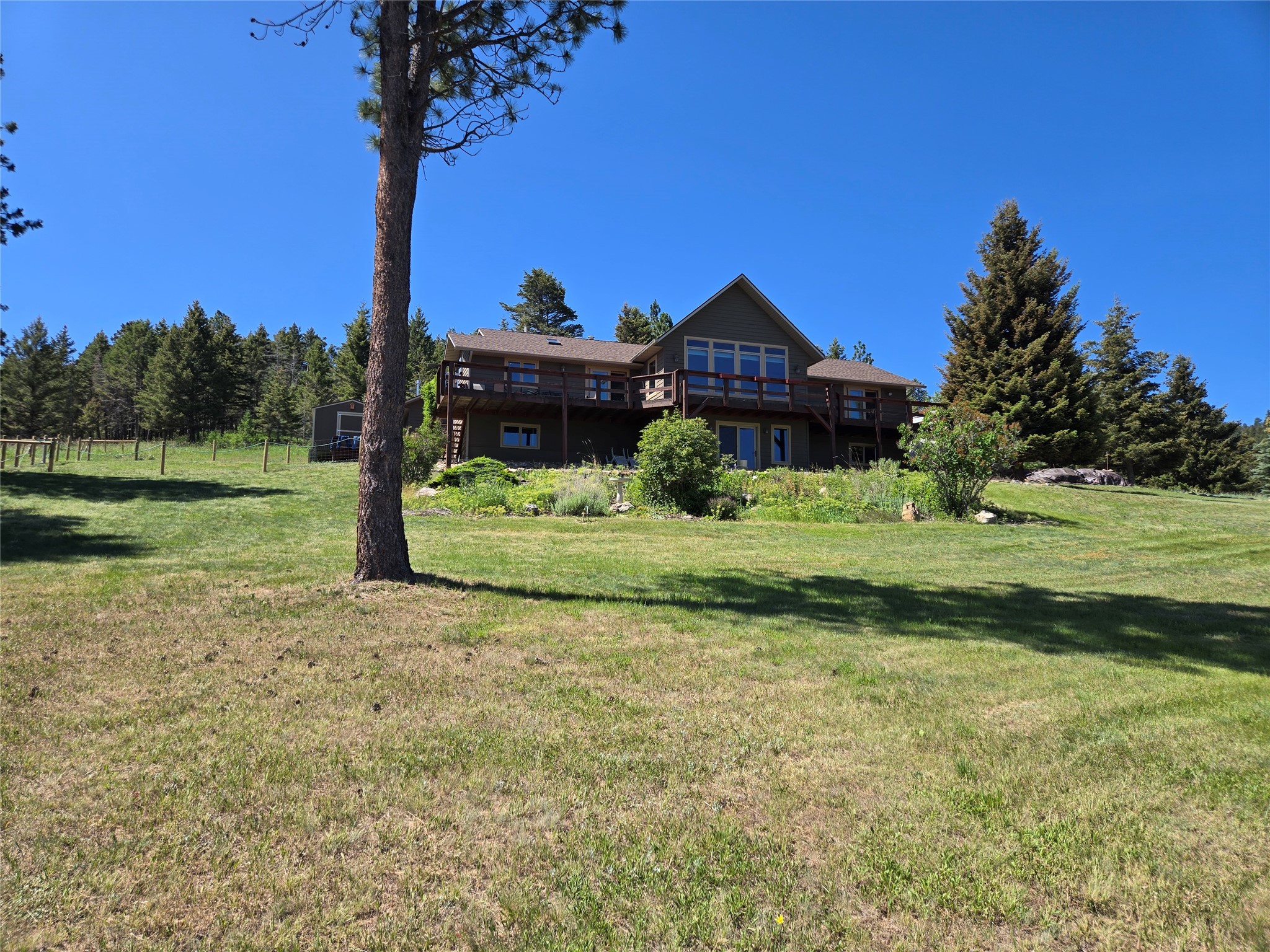 12 Hanson Road