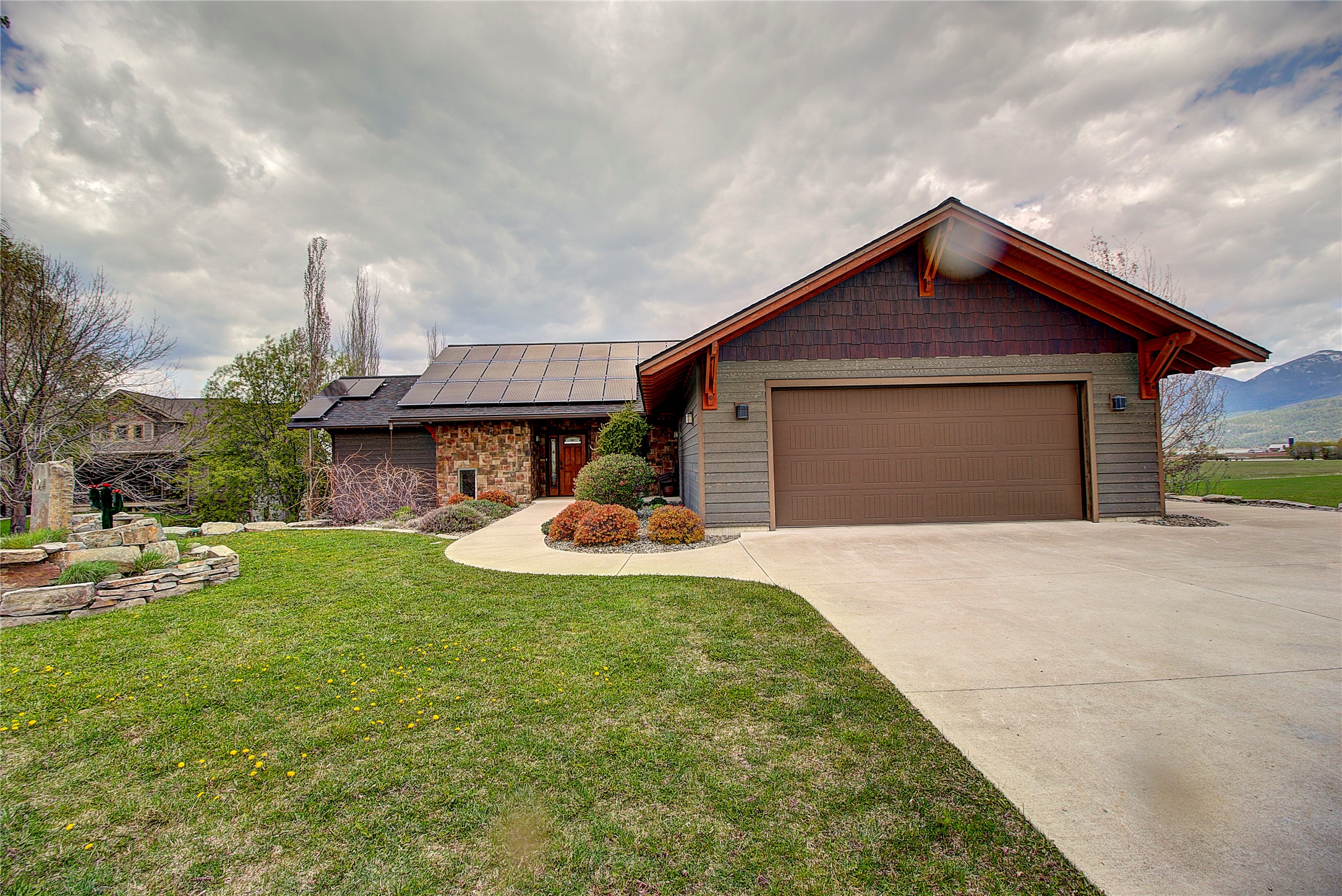 104 Red Tail Road