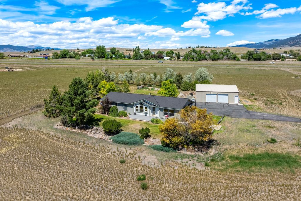 Photo of 81 Yellowstone Trail, Whitehall, MT 59759 (MLS # 30073152)