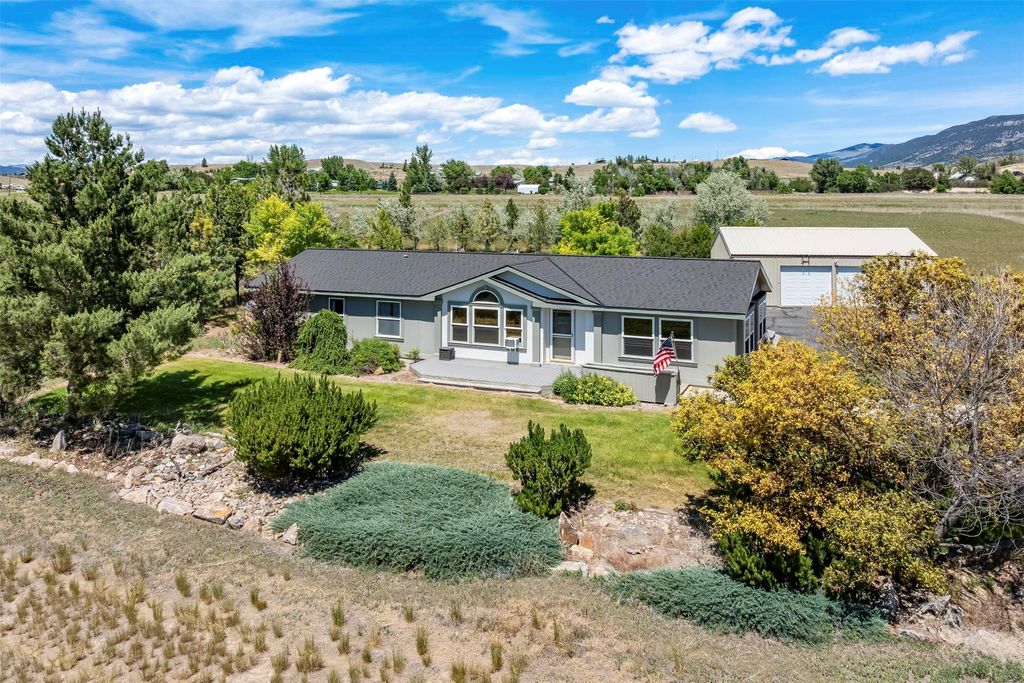 Photo of 81 Yellowstone Trail, Whitehall, MT 59759 (MLS # 30073152)