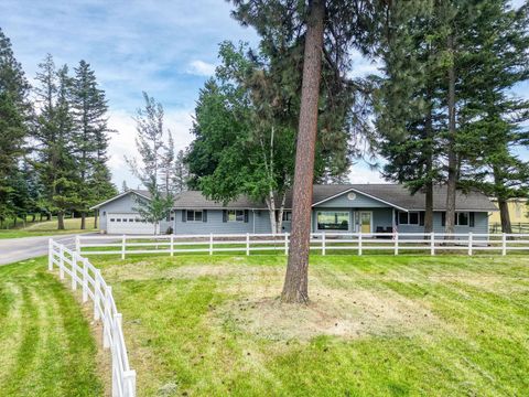 Photo of 791 Springwood Lane, Kalispell, MT 59901 (MLS # 30051534)