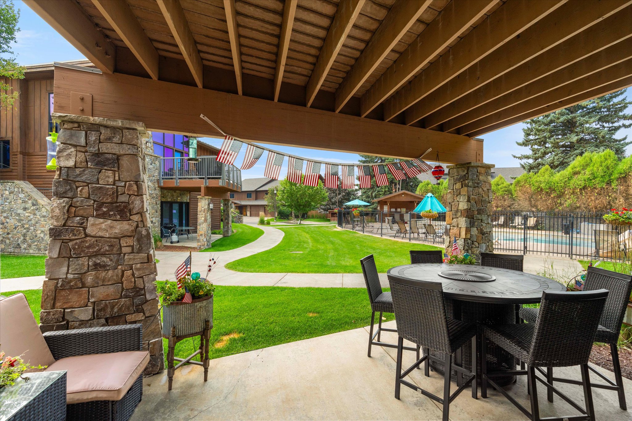 Bigfork, Montana 59911, United States, 2 Bedrooms Bedrooms, ,2 BathroomsBathrooms,Residential,Active,109356