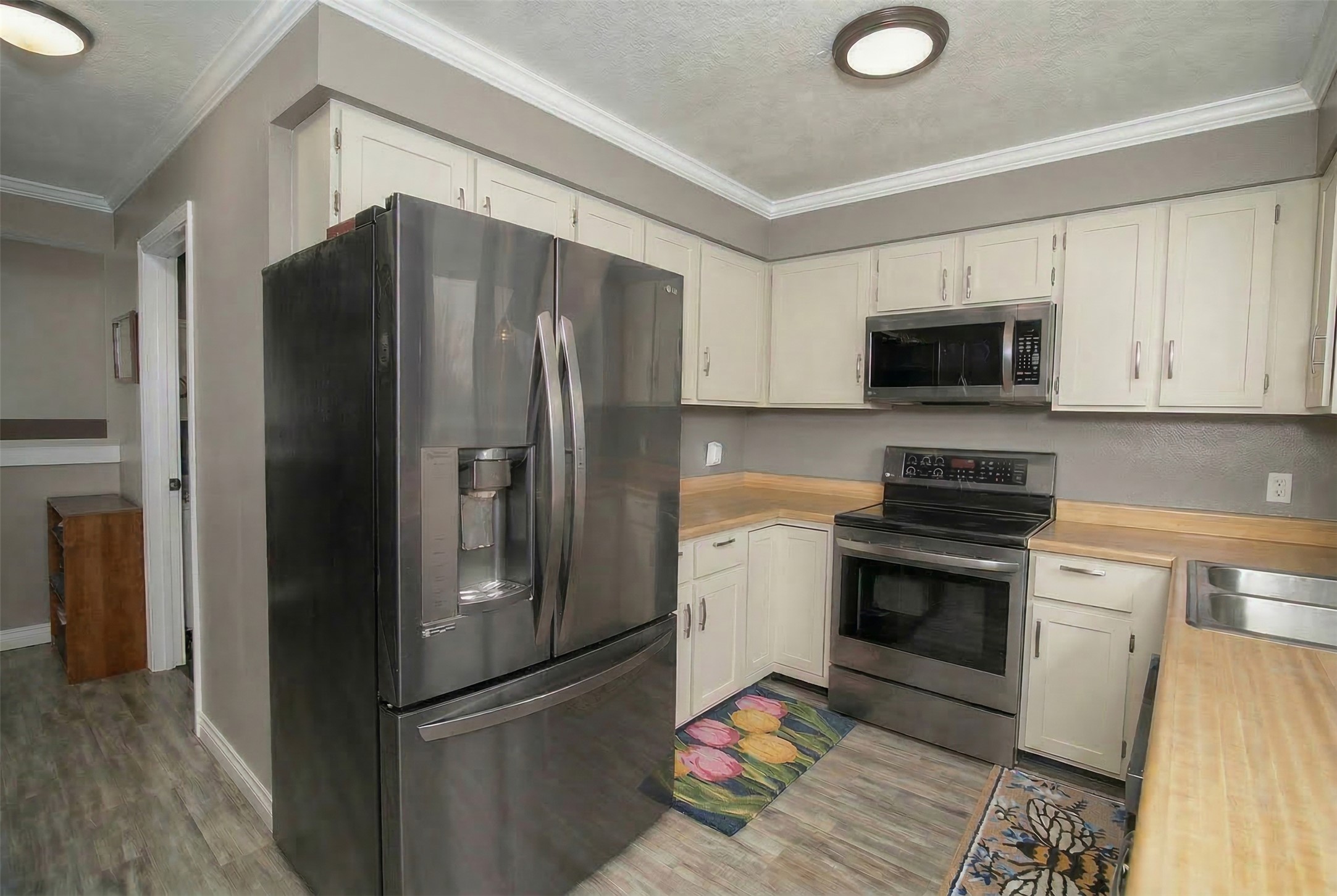 3811 Stephens Avenue 38