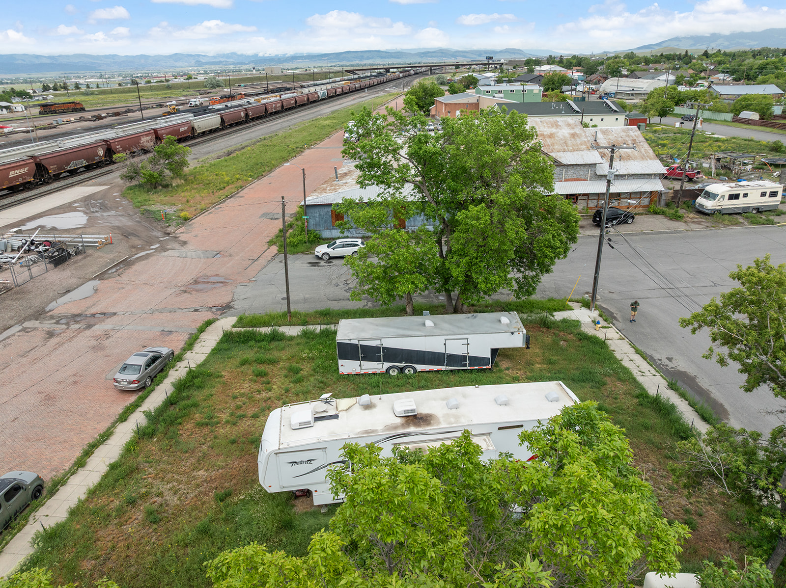 1545 Railroad Avenue