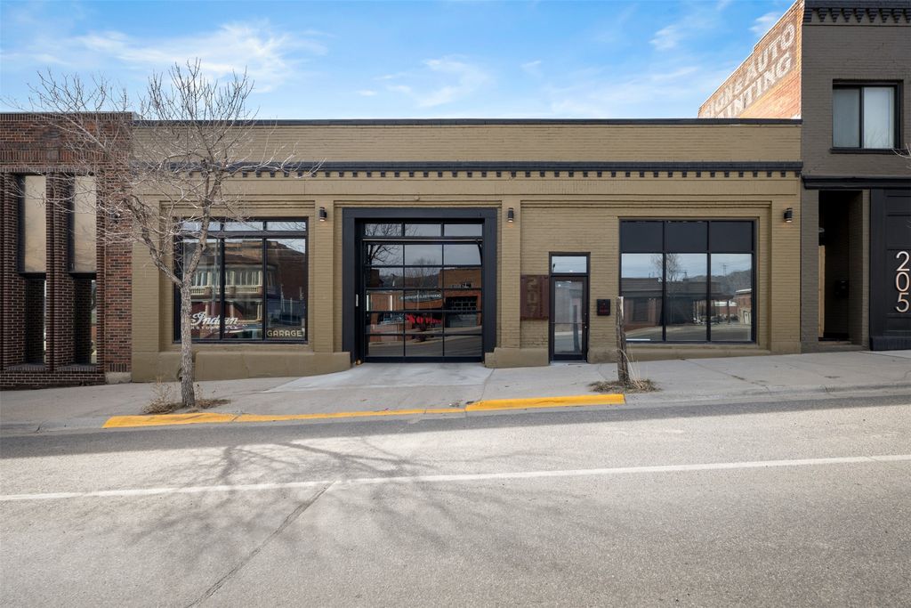 Photo of 207 S Montana Street, Butte, MT 59701 (MLS # 30068050)