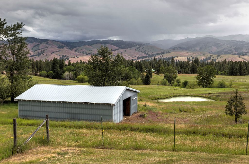 Photo of 3420 Wright Way, Darby, MT 59829 (MLS # 30072791)