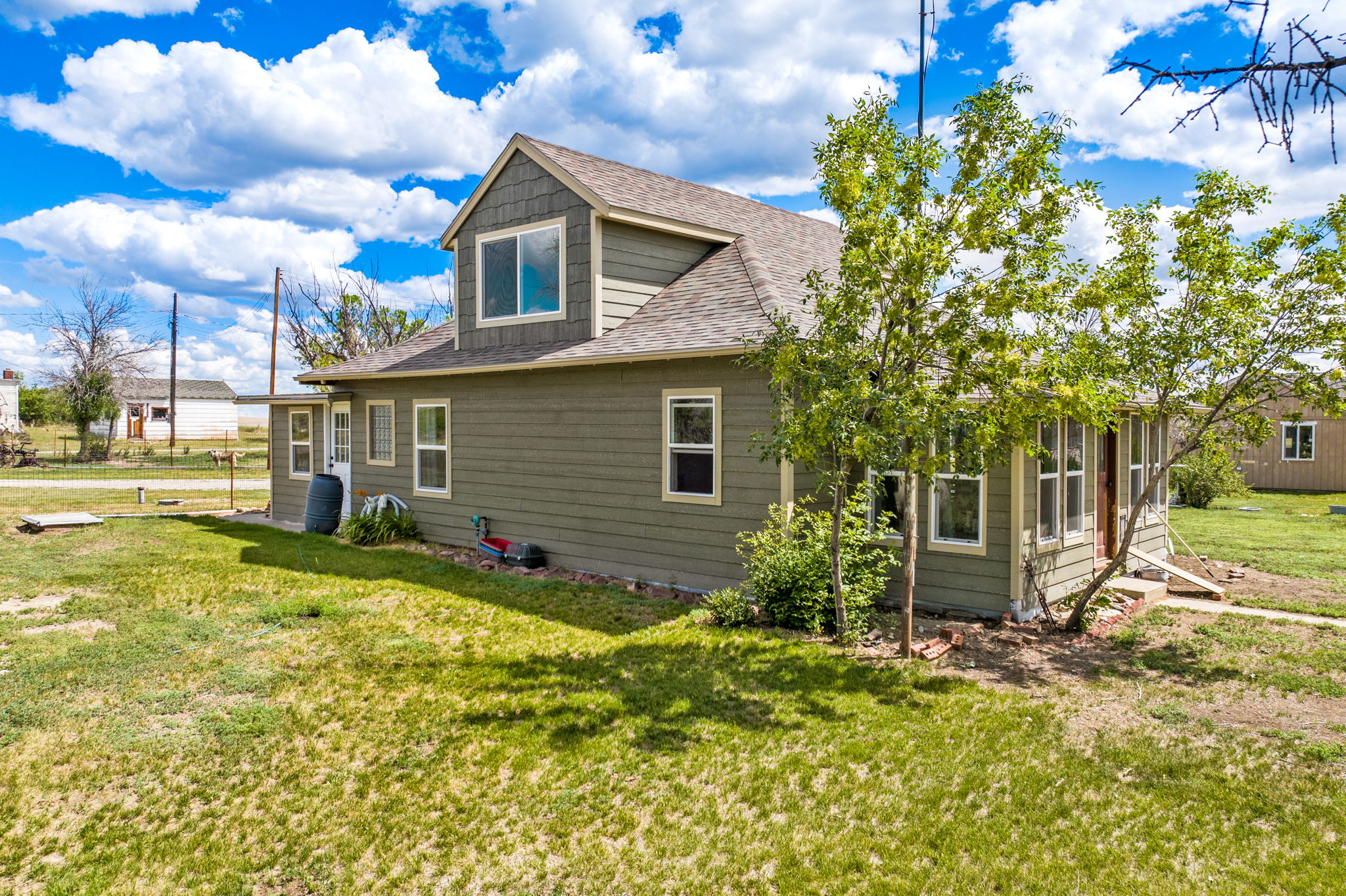 2591 8th Lane NE