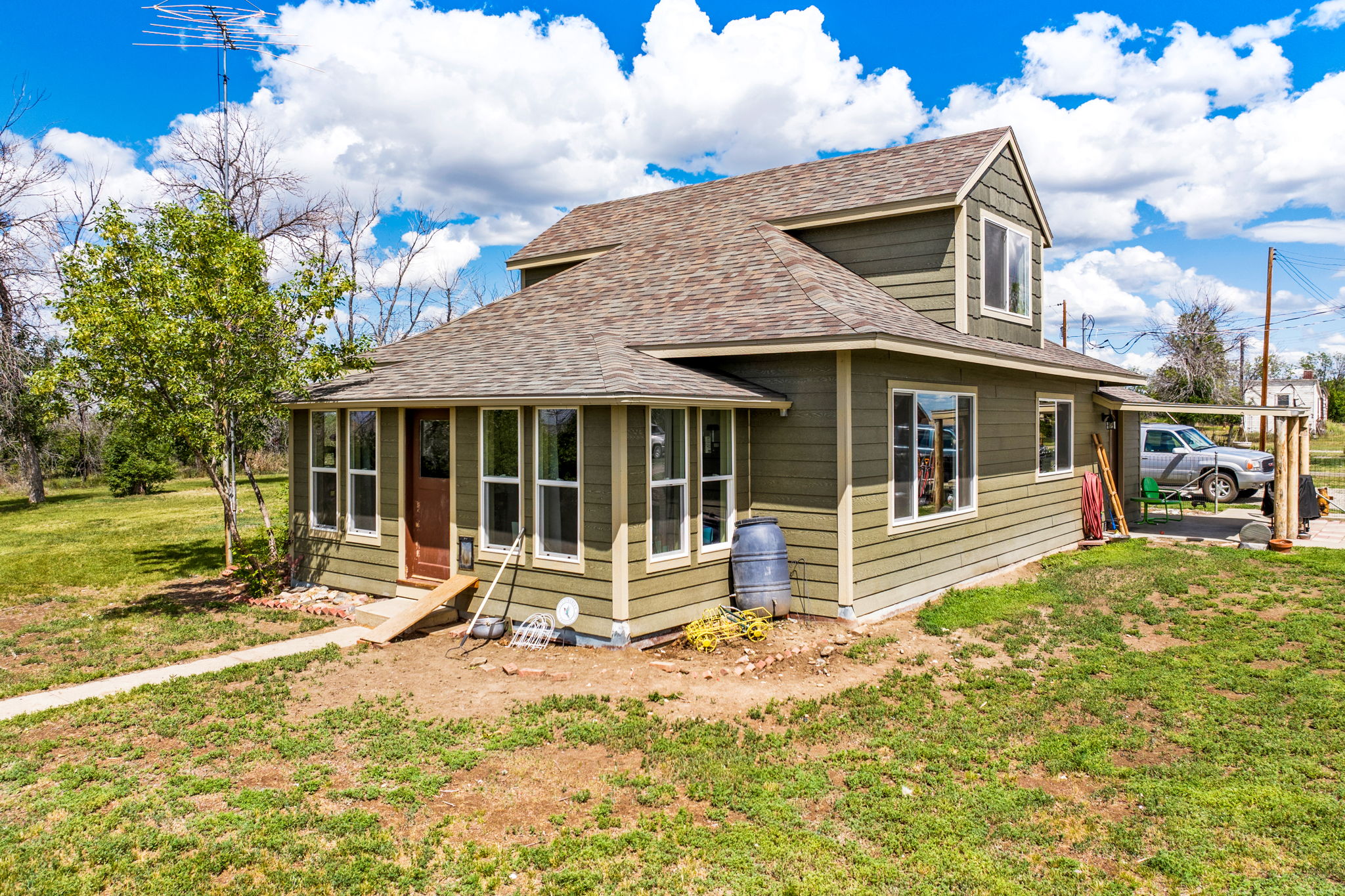 2591 8th Lane NE