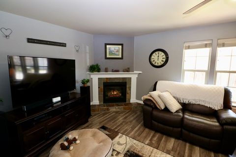 Tiny photo for 1230 7th Avenue W, Kalispell, MT 59901 (MLS # 30068588)