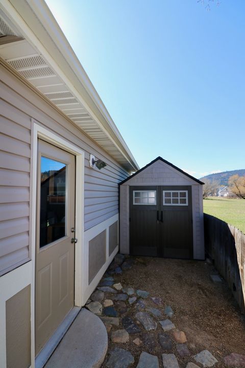 Tiny photo for 1230 7th Avenue W, Kalispell, MT 59901 (MLS # 30068588)