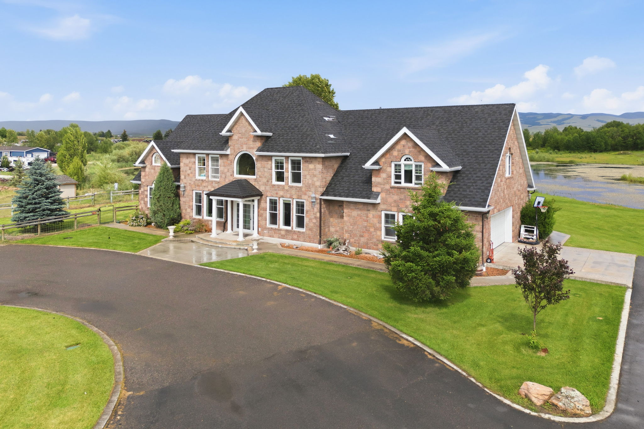 745 Chilcott Lane