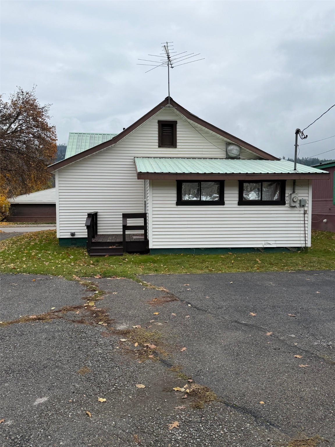 210 E Missoula Avenue