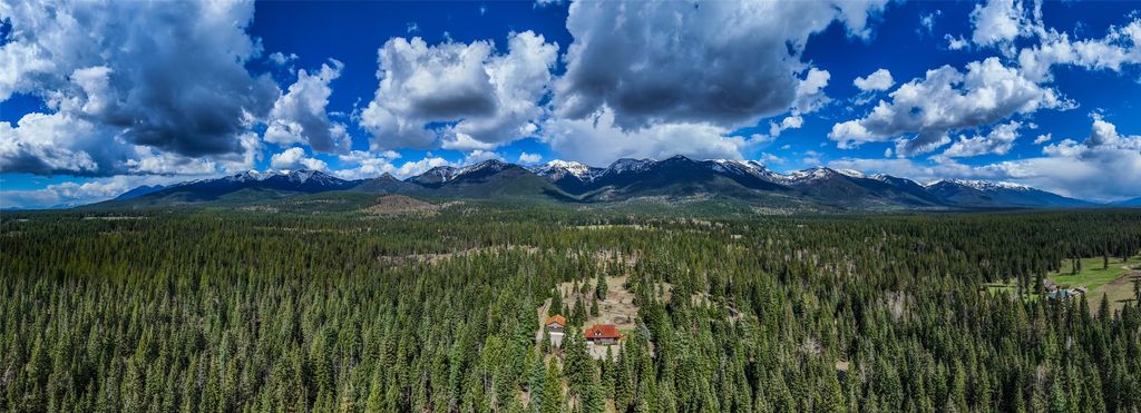 Photo of 427 Coyote Meadow Trail, Kalispell, MT 59901 (MLS # 30067111)