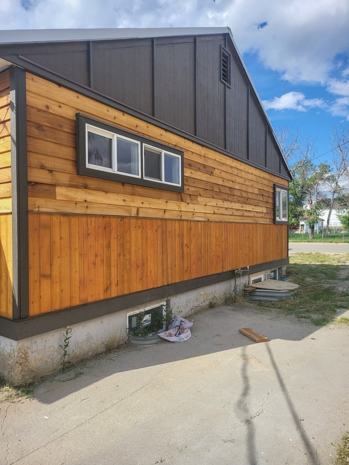 120 3rd Street SW