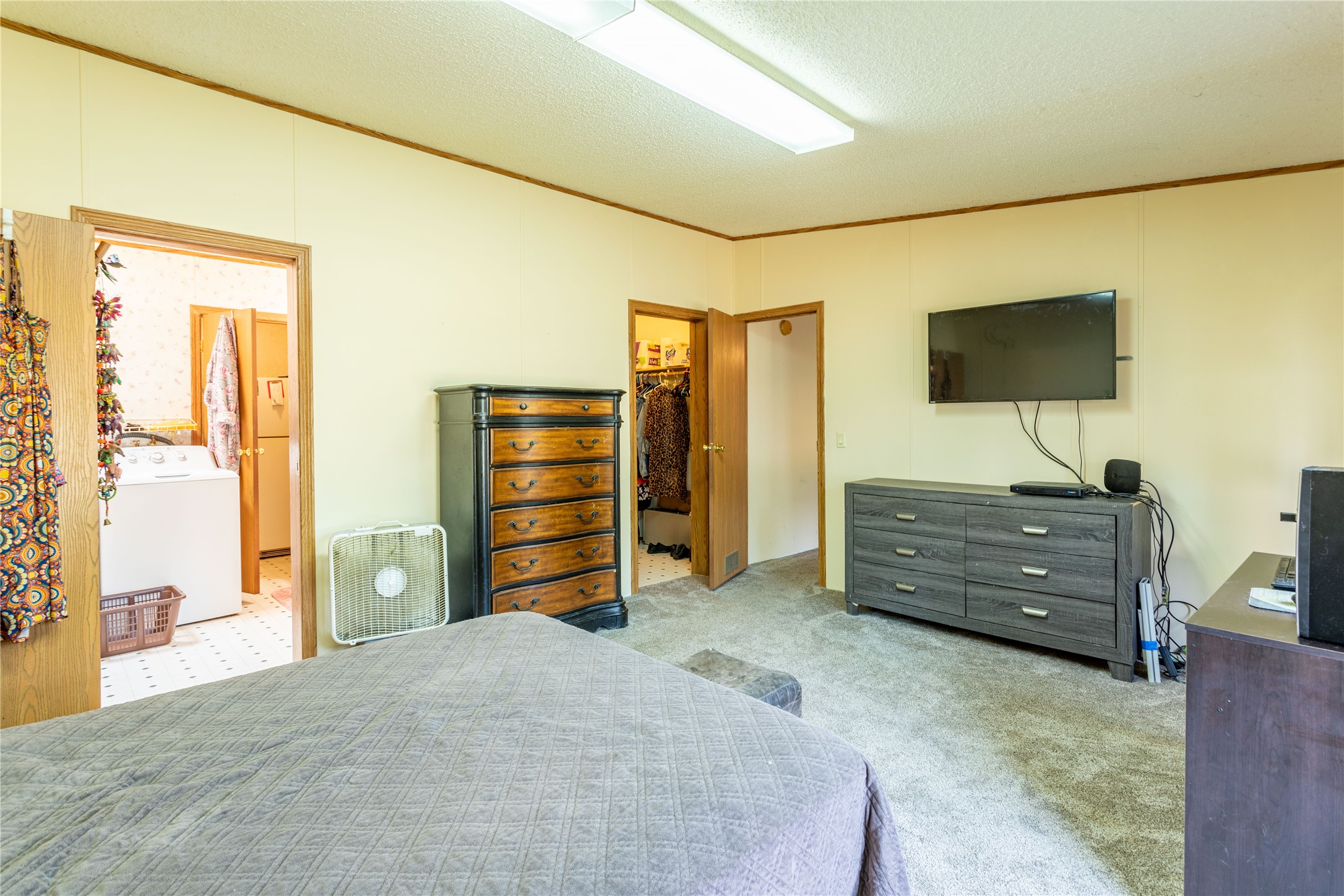 Saint Regis, Montana 59866, United States, 3 Bedrooms Bedrooms, ,2 BathroomsBathrooms,Residential,Pending,48025