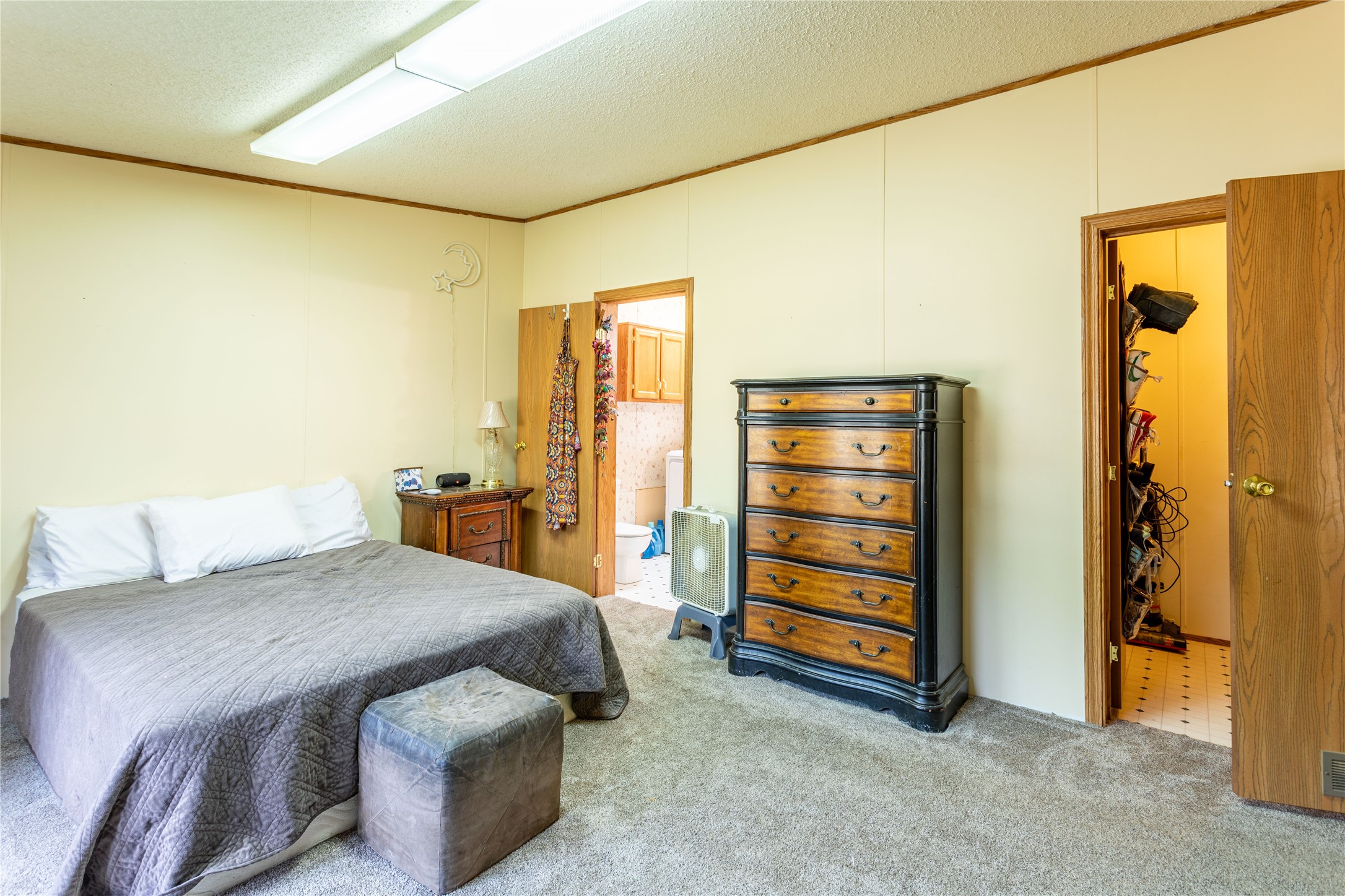 Saint Regis, Montana 59866, United States, 3 Bedrooms Bedrooms, ,2 BathroomsBathrooms,Residential,Pending,48025