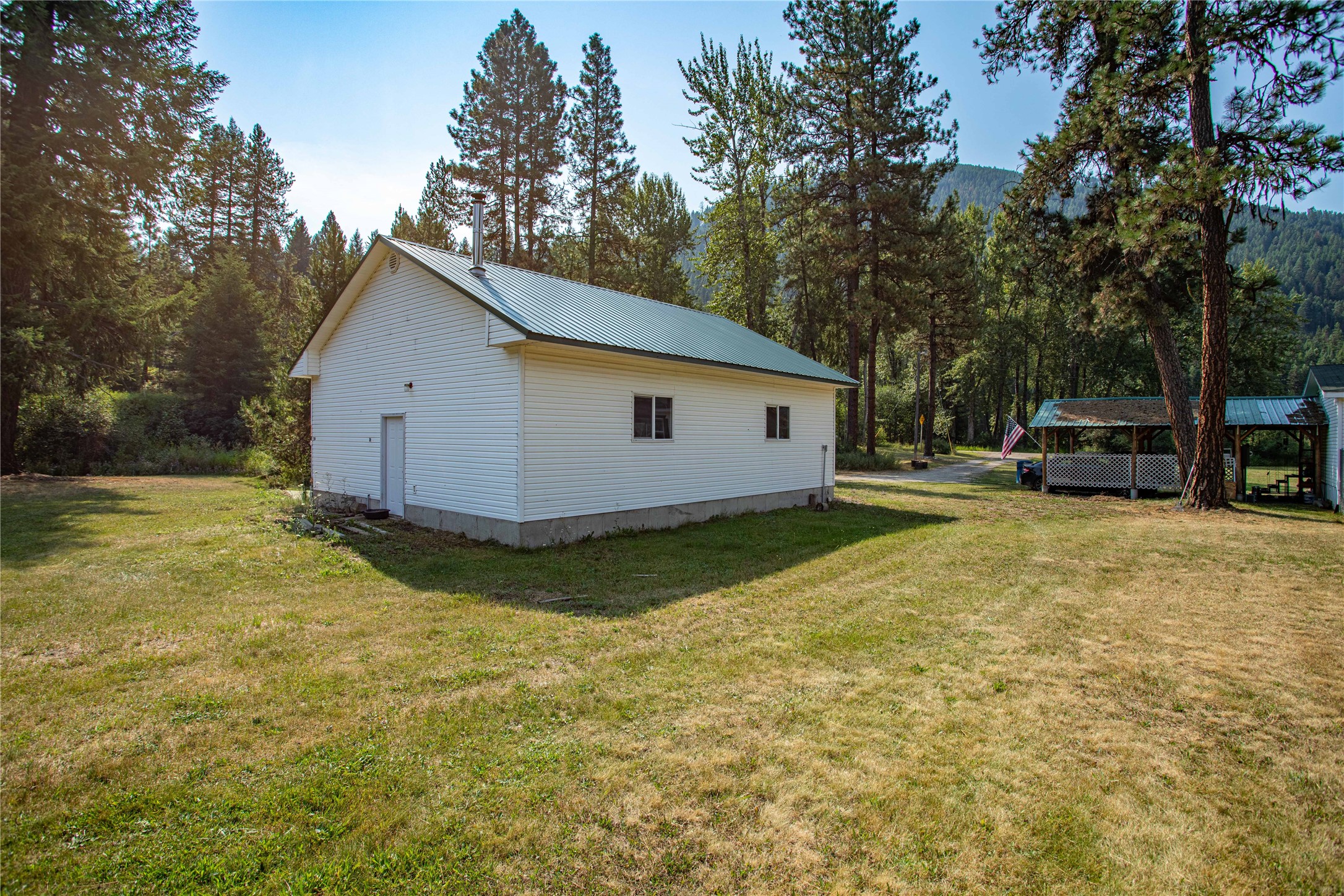 Saint Regis, Montana 59866, United States, 3 Bedrooms Bedrooms, ,2 BathroomsBathrooms,Residential,Pending,48025