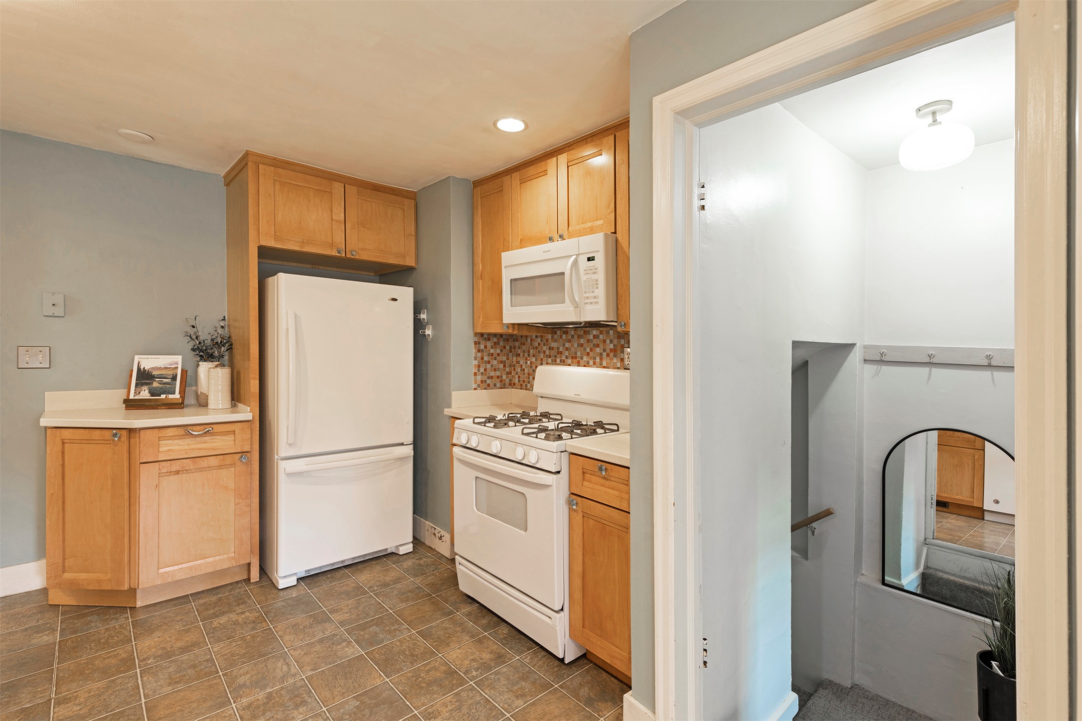 Missoula, Montana 59801, United States, 3 Bedrooms Bedrooms, ,2 BathroomsBathrooms,Residential,Pending,36304