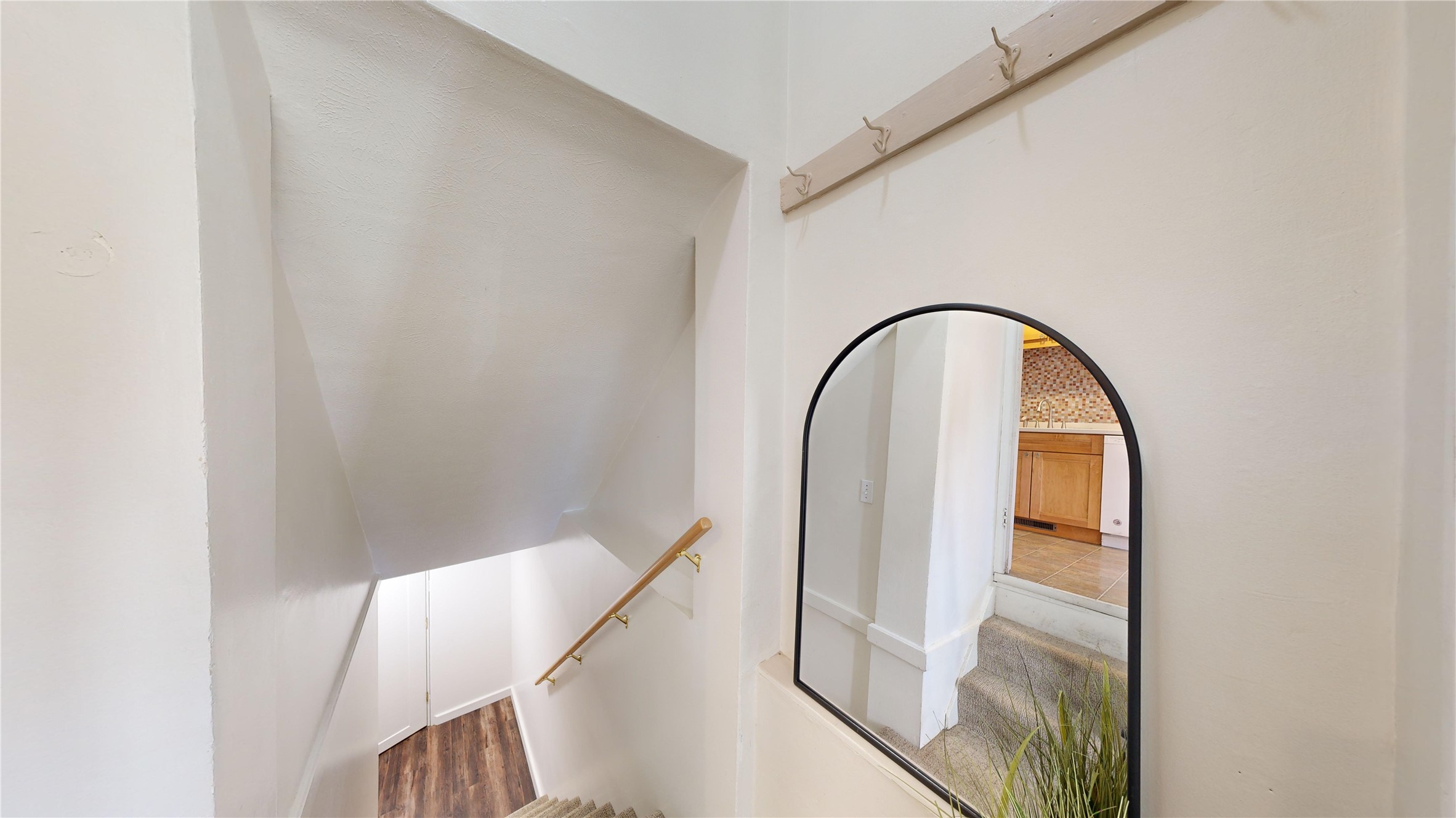 Missoula, Montana 59801, United States, 3 Bedrooms Bedrooms, ,2 BathroomsBathrooms,Residential,Pending,36304