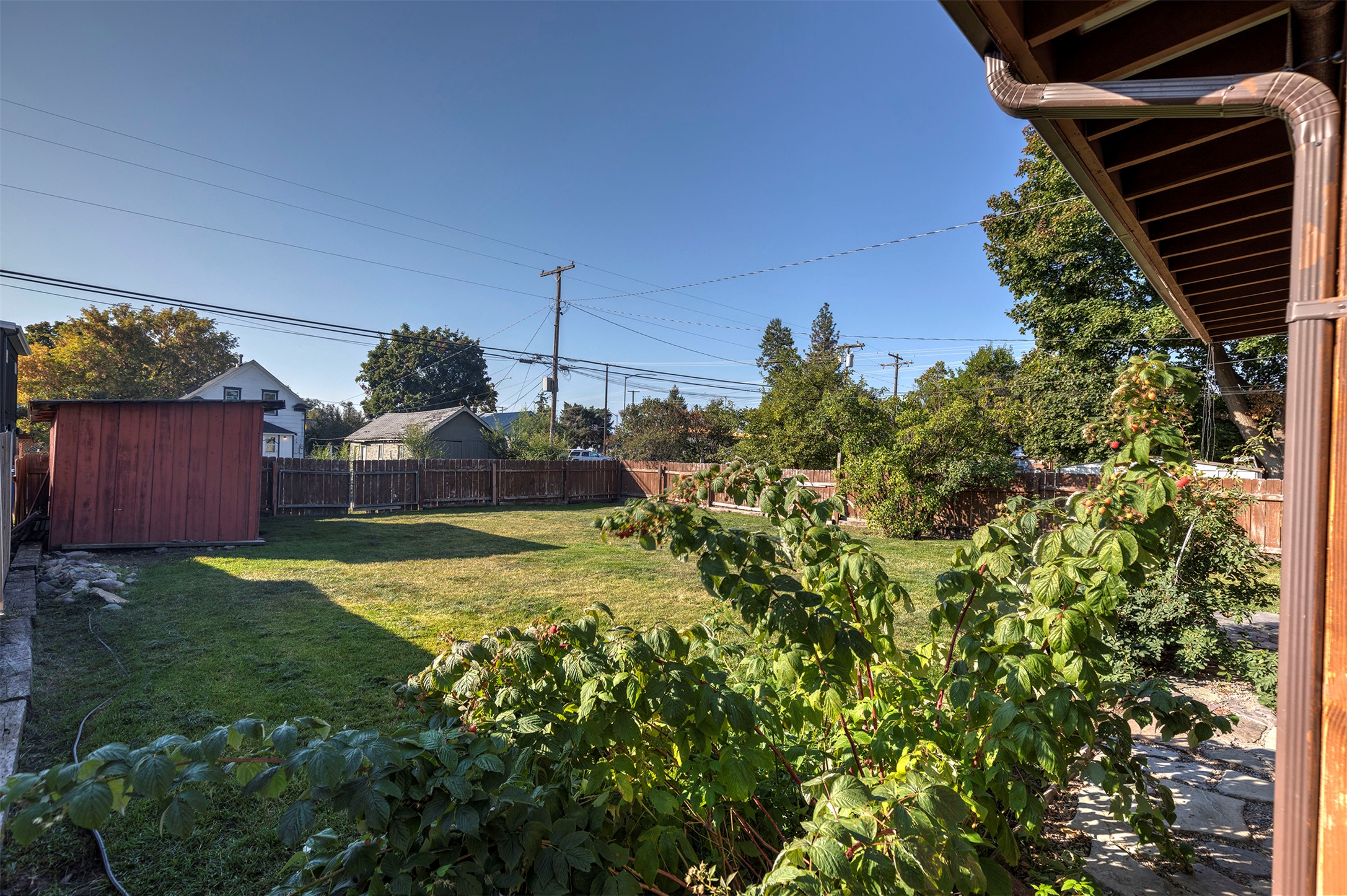 Missoula, Montana 59801, United States, 3 Bedrooms Bedrooms, ,2 BathroomsBathrooms,Residential,Pending,36304