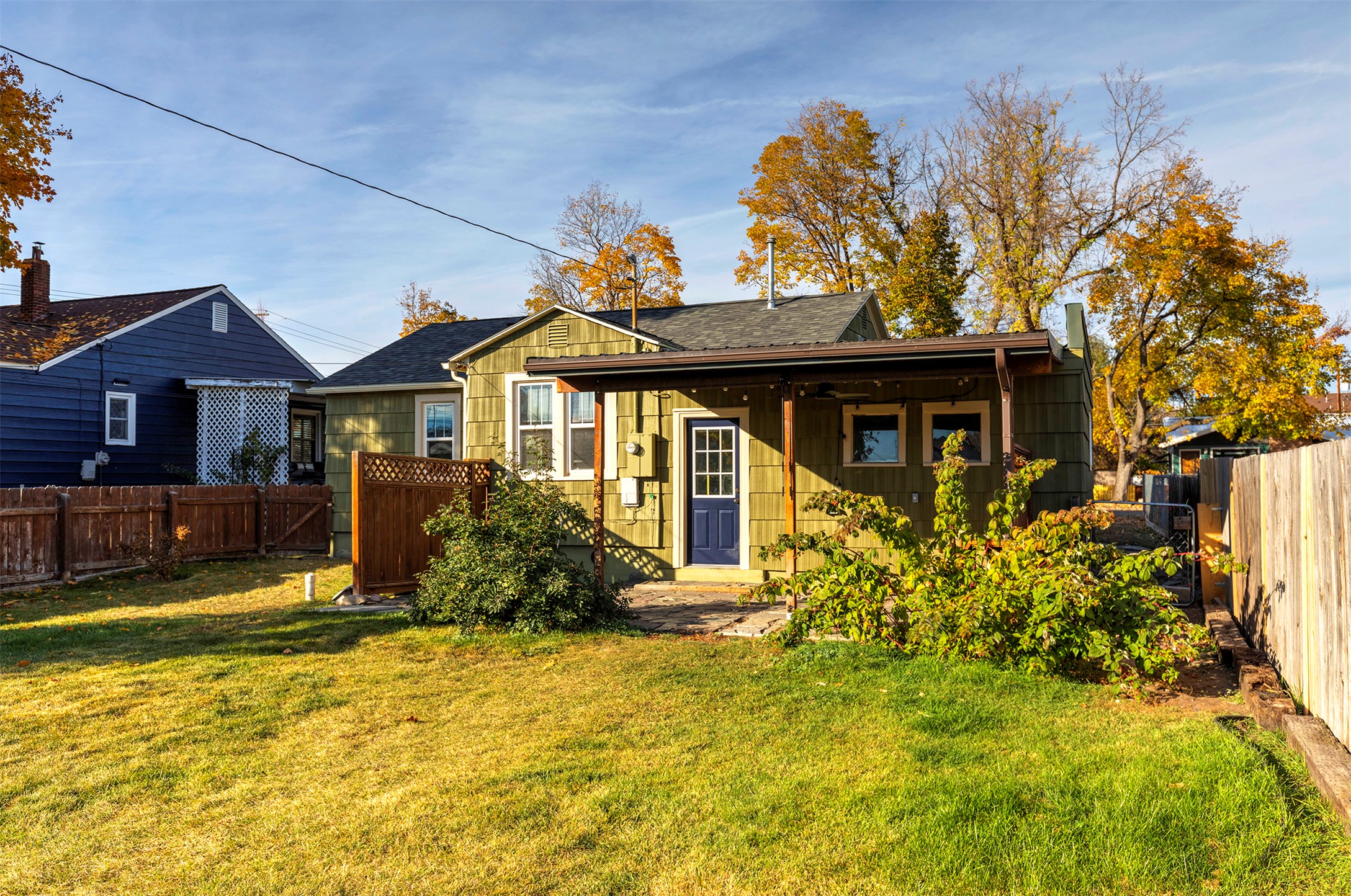 Missoula, Montana 59801, United States, 3 Bedrooms Bedrooms, ,2 BathroomsBathrooms,Residential,Pending,36304