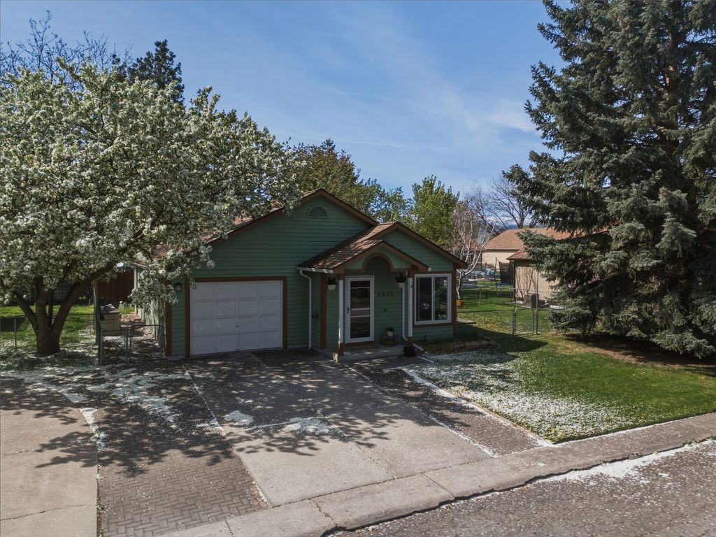Photo of 2375 Cottage Court, Missoula, MT 59801 (MLS # 30070064)
