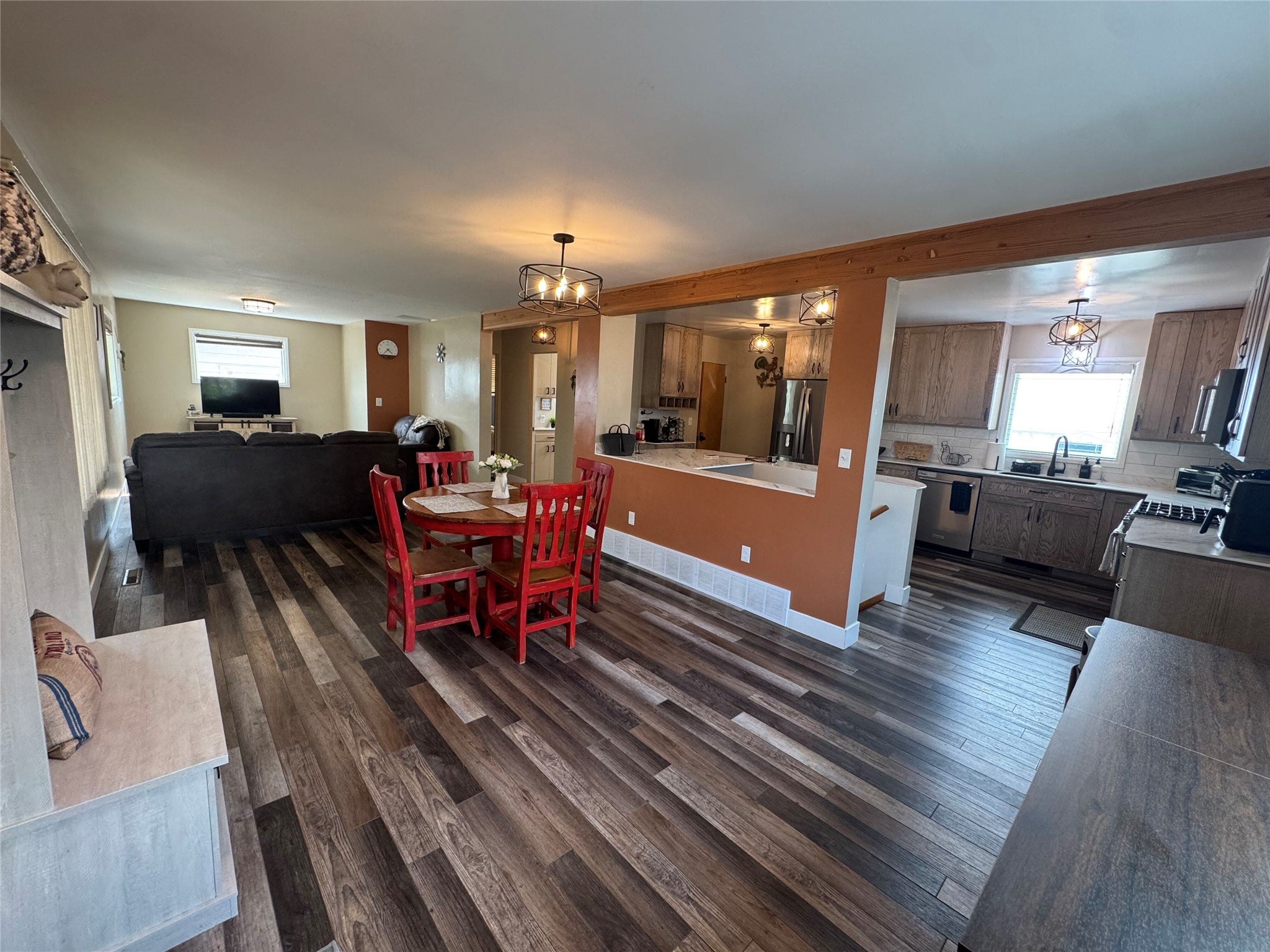 118 5th Avenue SW