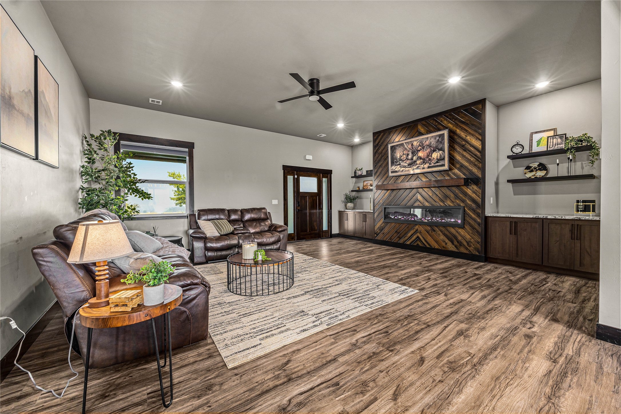 4810 Store Lane