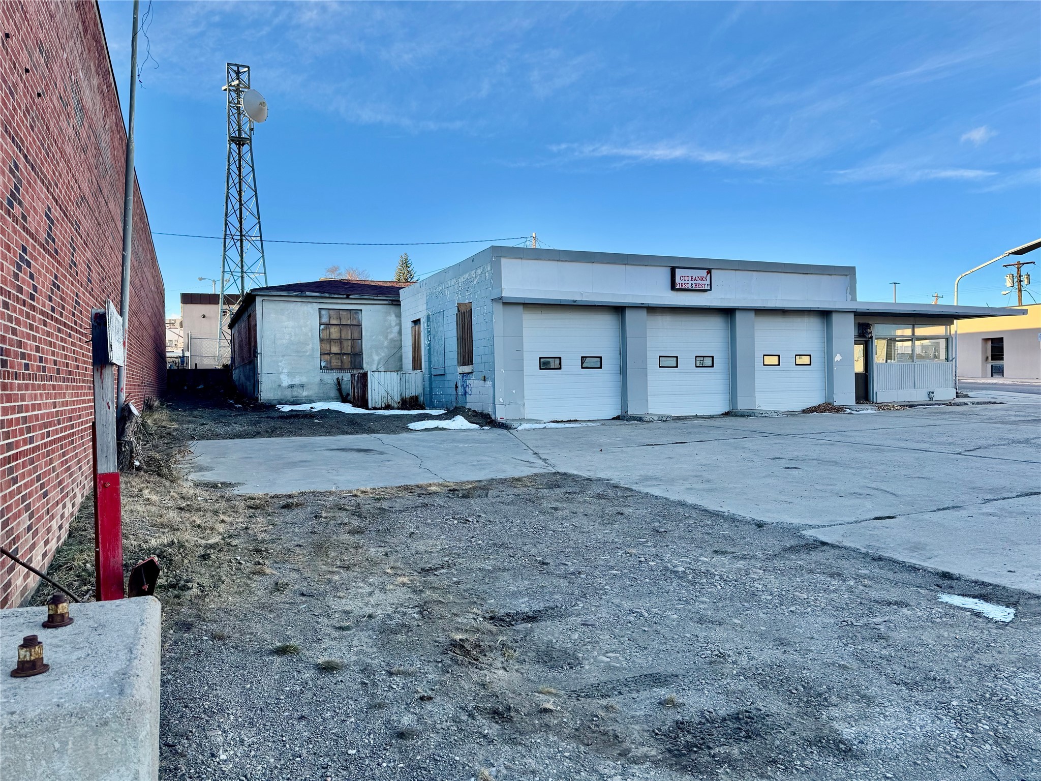 100 E Main Street
