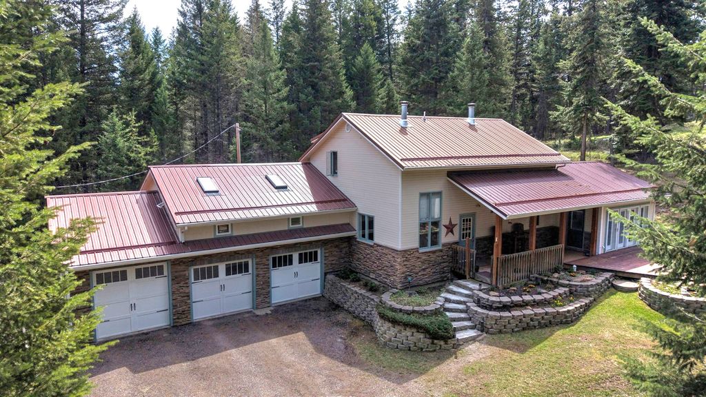 Photo of 1022 Grizzly Mountain Road, Missoula, MT 59808 (MLS # 30069275)