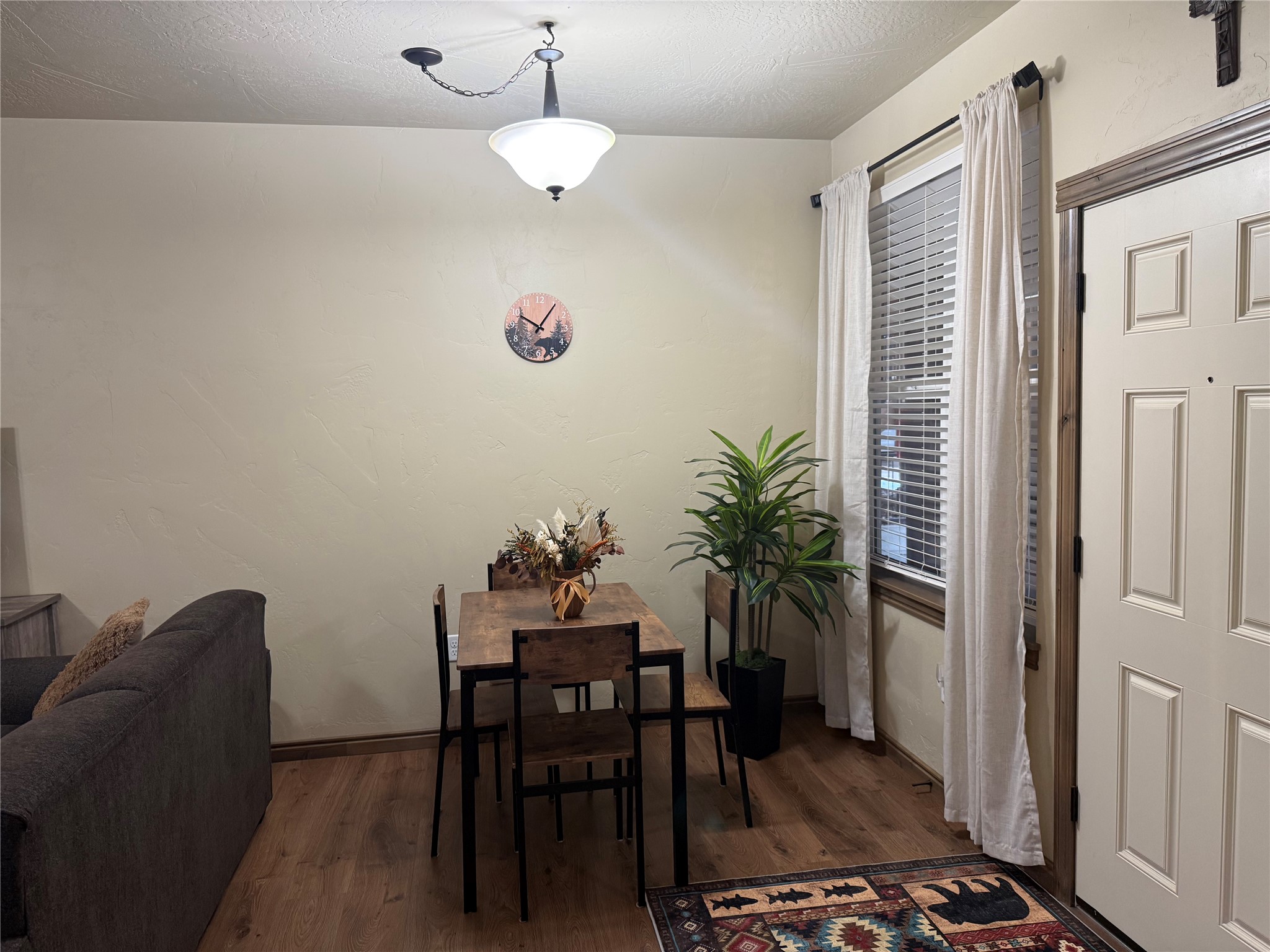 4100 Mullan Road 902