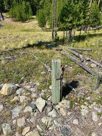 Marion, Montana 59925, United States, 2 Bedrooms Bedrooms, ,1 BathroomBathrooms,Residential,Active,141816