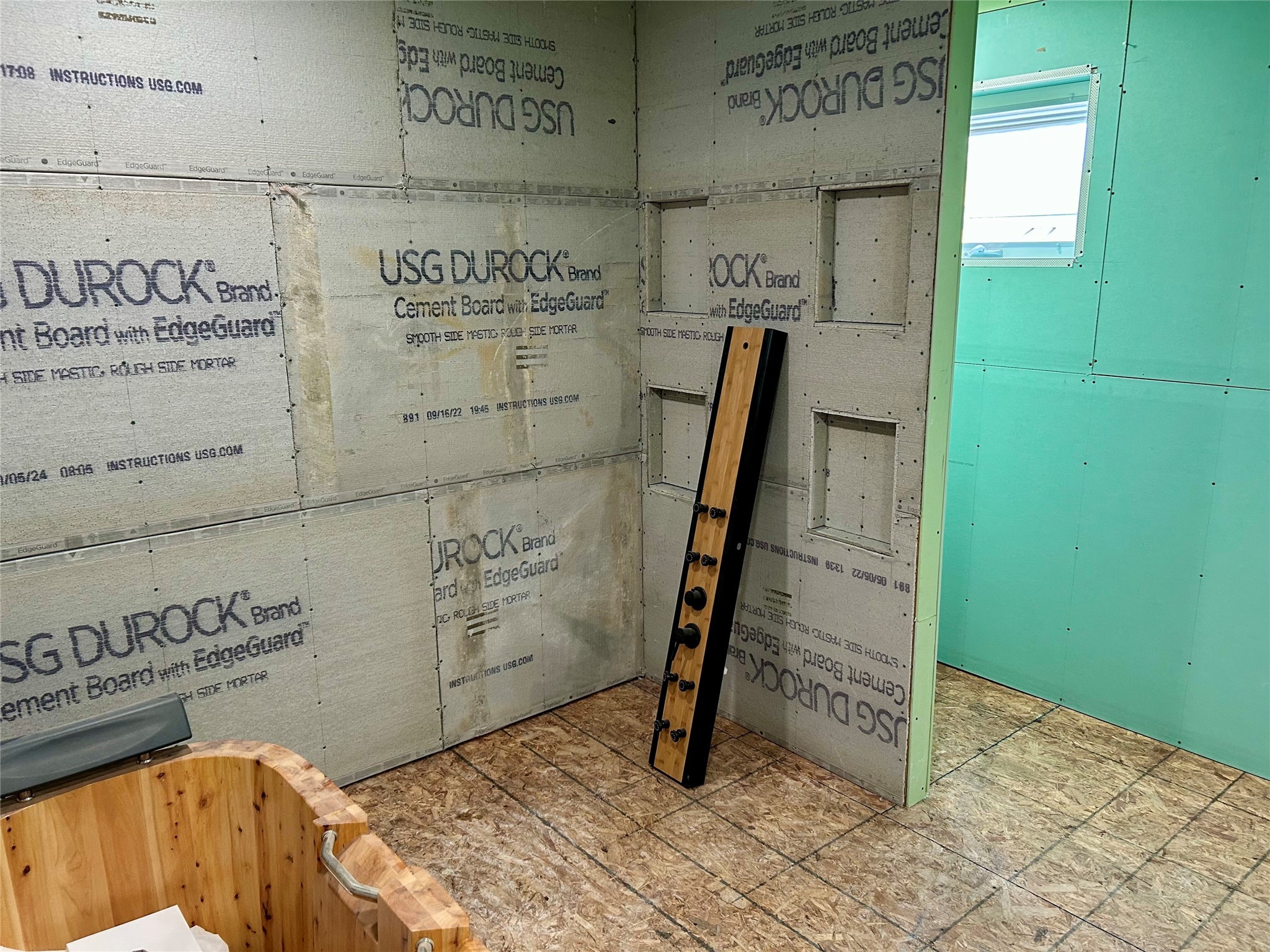 Marion, Montana 59925, United States, 2 Bedrooms Bedrooms, ,1 BathroomBathrooms,Residential,Active,141816